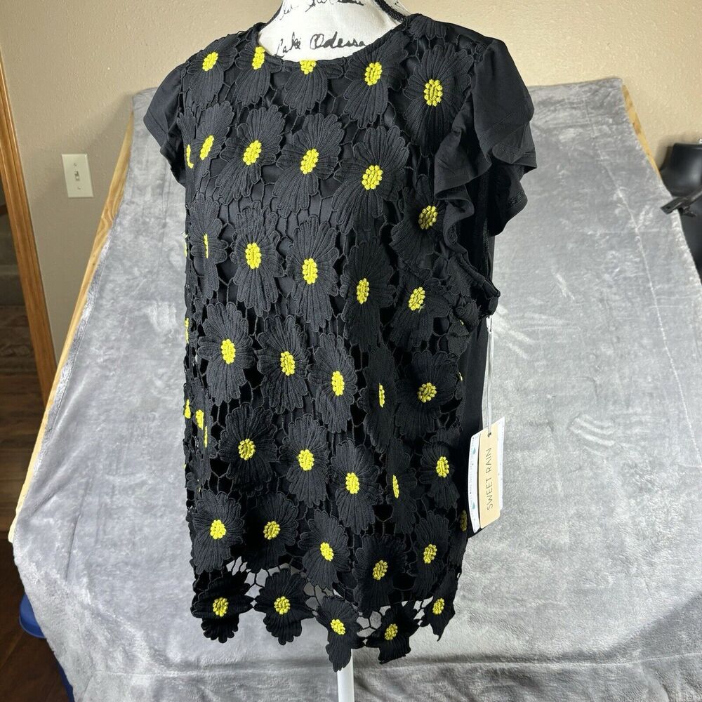 Sweet Rain Top Womens 2X Black Crochet Sunflower Print Cap Sleeve Blouse New‎